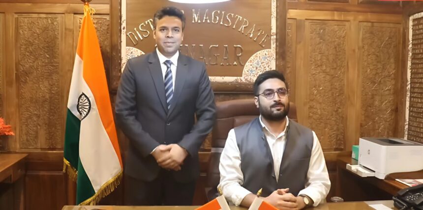 Akshay Labroo Takes Charge as Deputy Commissioner of Srinagar