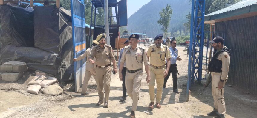 M.Suleman Choudhary-IPS, IGP Traffic, J&K, conducted an extensive visit to South Kashmir to take stock of traffic arrangements for the upcoming Amarnath Yatra 2025.