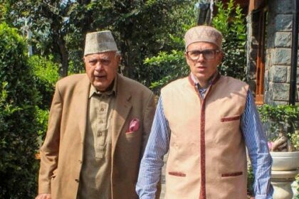 Jammu and Kashmir National Conference President Dr Farooq Abdullah and VP and Hon'ble CM Omar Abdullah Sunday expressed condolences with VP Province and MLA Lal Chowk Ahsan Pardesi on the demise of his aunt Hafeeza Begum of Batwara.