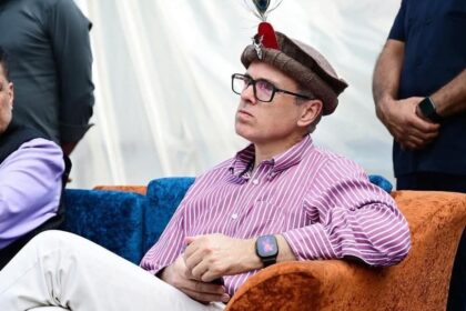 Jammu and Kashmir Chief Minister Omar Abdullah has once again urged the Centre to restore statehood to Jammu and Kashmir without further delay. Speaking at a tribal festival in Gurez, Omar referred to the Supreme Court’s verdict on Article 370, which called for timely elections and the return of statehood.