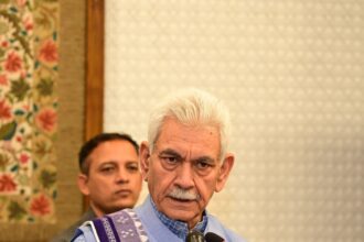 Lieutenant Governor Interacts with Officers Attending NDC Course