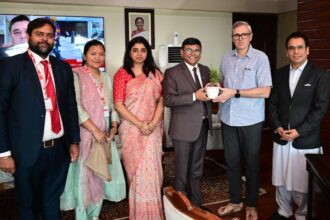 Union Bank of India donates ₹1 crore towards flood relief, presents cheque to CM