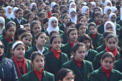 DSEK notifies new school schedule for Kashmir division