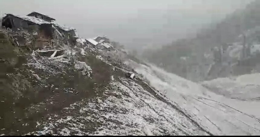 J-K's Gurez valley sees season’s first snowfall
