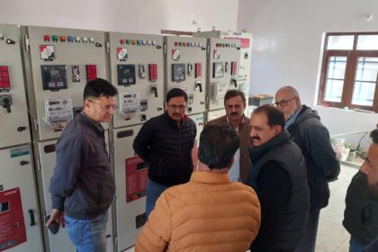 MD KPDCL Visits Gurez, Directs Robust Winter Preparedness, Fast-track Execution of RDSS Works