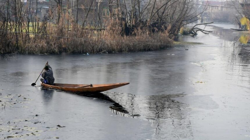 Srinagar records coldest night of season at –4.4°C