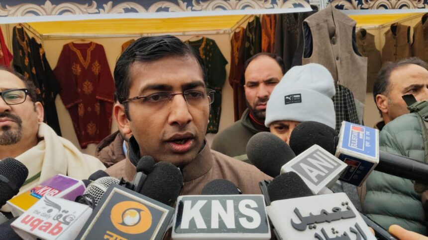 Administration ready for snowfall, tourism expected to rise during winter: Div Com Kashmir
