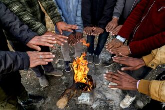 Cold wave intensifies in Kashmir as night temperatures plunge