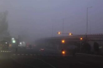 Morning fog affects vehicular movement across Jammu region