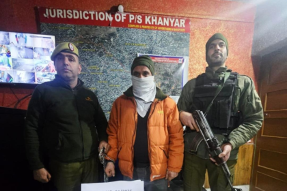 Srinagar Police Arrests Notorious Drug Peddler; Seizes 1.6 Kg of Heroin