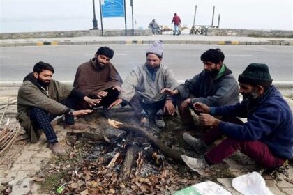 Pulwama, Shopian coldest as Kashmir sees intense chill