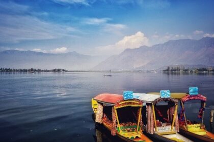 Decades-Old Dal Lake Relocation Policy Replaced with 'In-Situ' Model ; Govt.