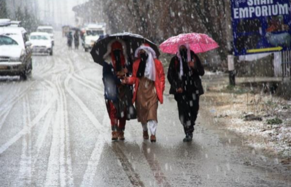 MeT predicts rain, gusty winds in J&K till April 19; improvement from April 20