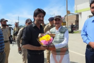 Ahead of Apple Season, DC Baramulla Vows Highway Fix, Bridge Completion, Labour Insurance for Asia’s Second-Largest Mandi