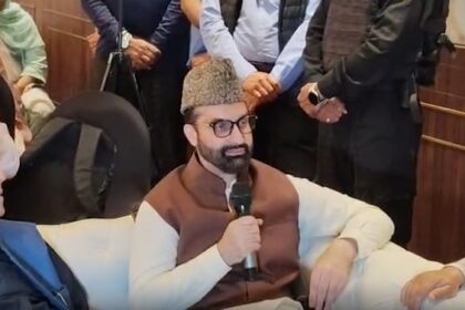 Mirwaiz Umar Farooq Delivers Keynote at Dr. Sushil Razdan’s Book Ceremony.